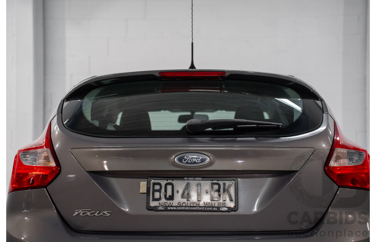 5/2012 Ford Focus Ambiente LW 5d Hatchback Lunar Sky 1.6L
