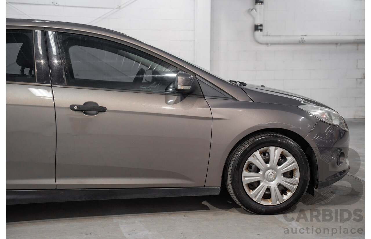 5/2012 Ford Focus Ambiente LW 5d Hatchback Lunar Sky 1.6L