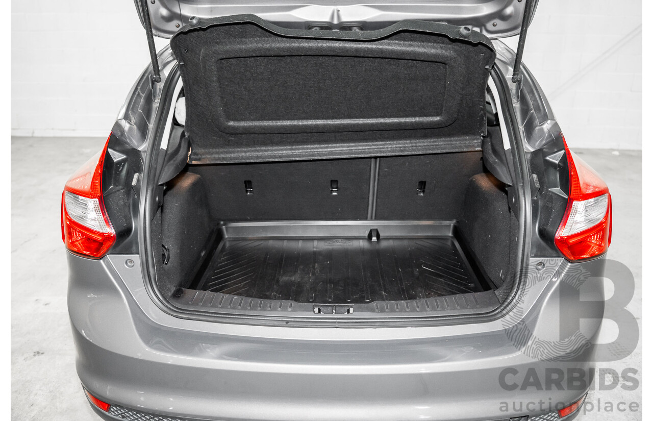 5/2012 Ford Focus Ambiente LW 5d Hatchback Lunar Sky 1.6L