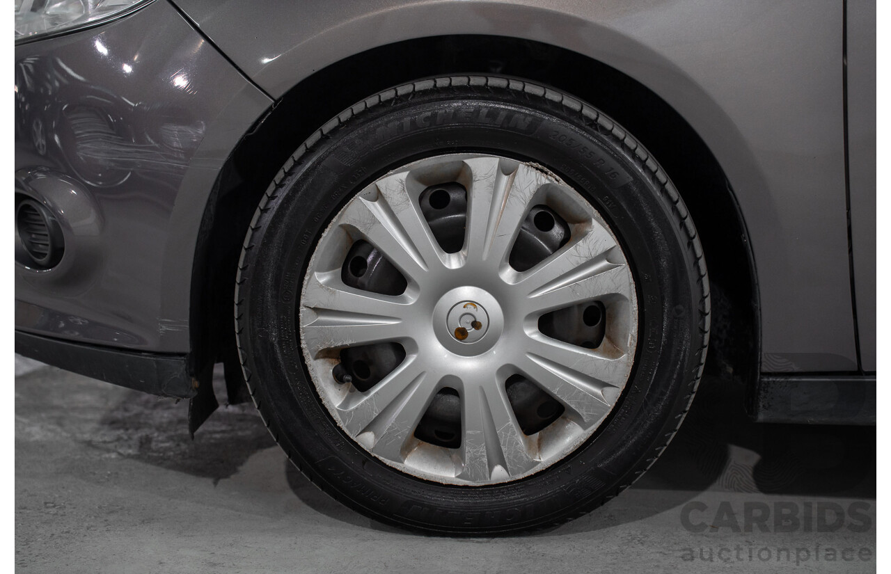 5/2012 Ford Focus Ambiente LW 5d Hatchback Lunar Sky 1.6L