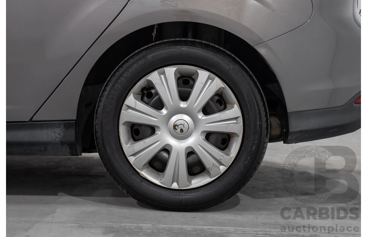5/2012 Ford Focus Ambiente LW 5d Hatchback Lunar Sky 1.6L