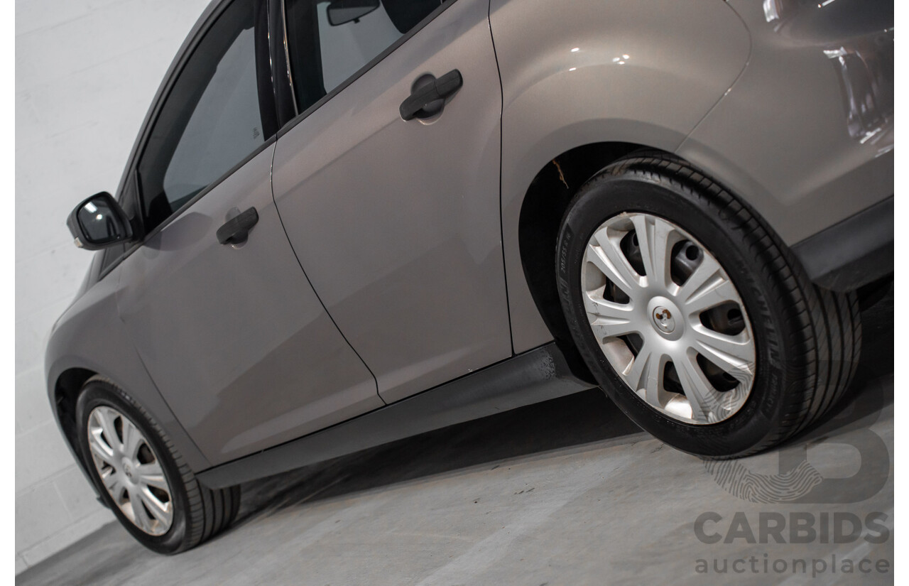 5/2012 Ford Focus Ambiente LW 5d Hatchback Lunar Sky 1.6L