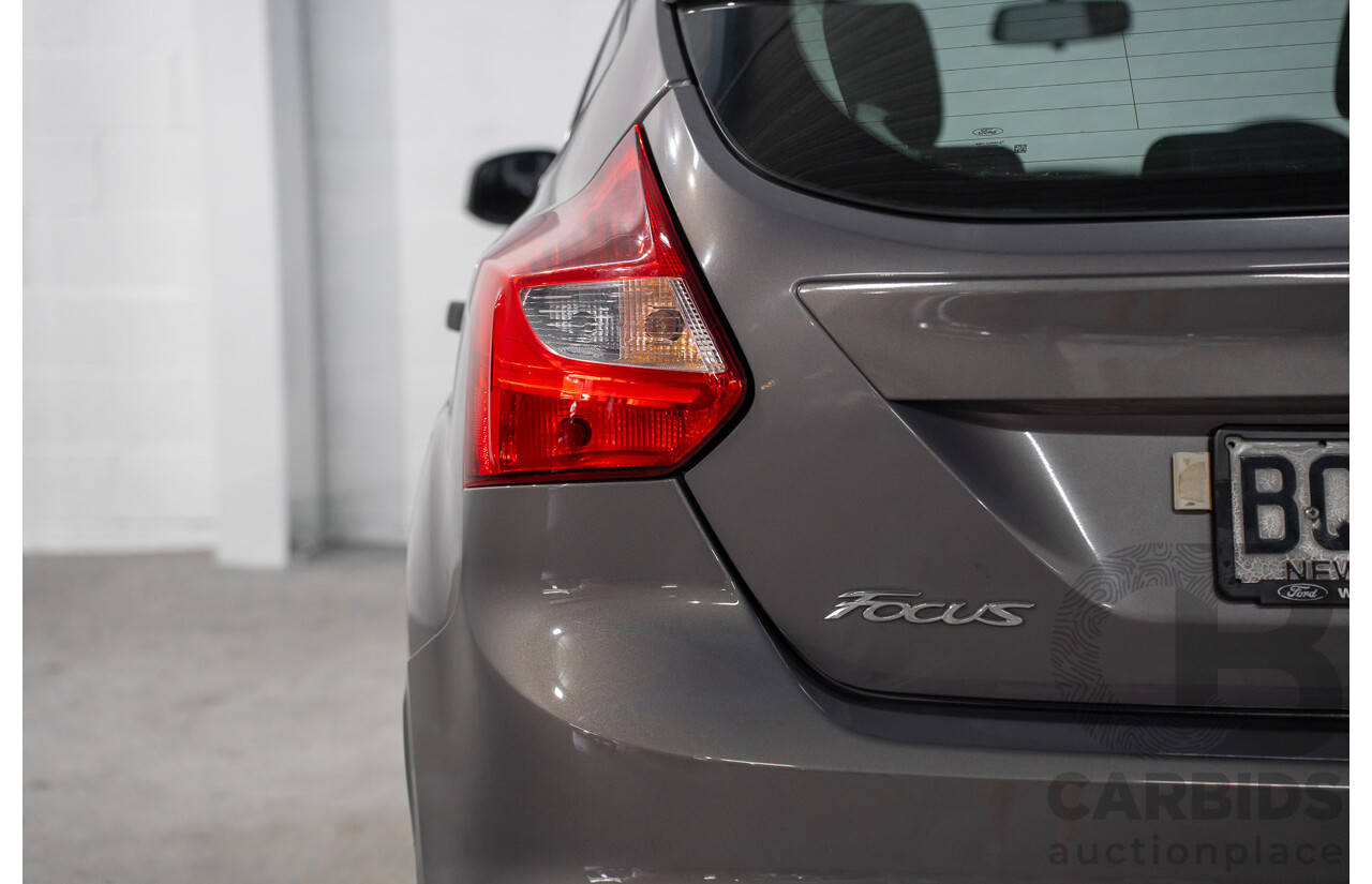 5/2012 Ford Focus Ambiente LW 5d Hatchback Lunar Sky 1.6L
