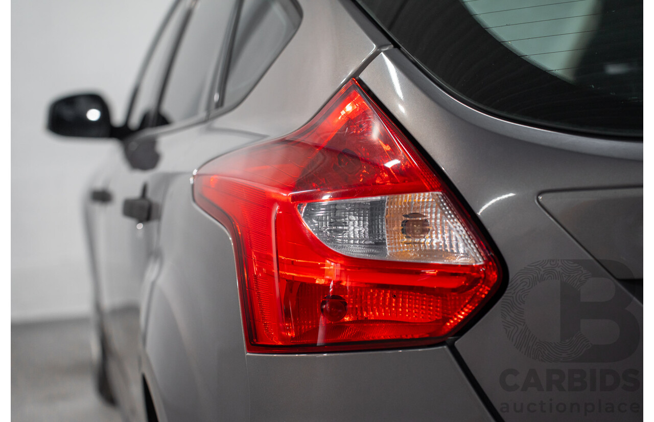 5/2012 Ford Focus Ambiente LW 5d Hatchback Lunar Sky 1.6L