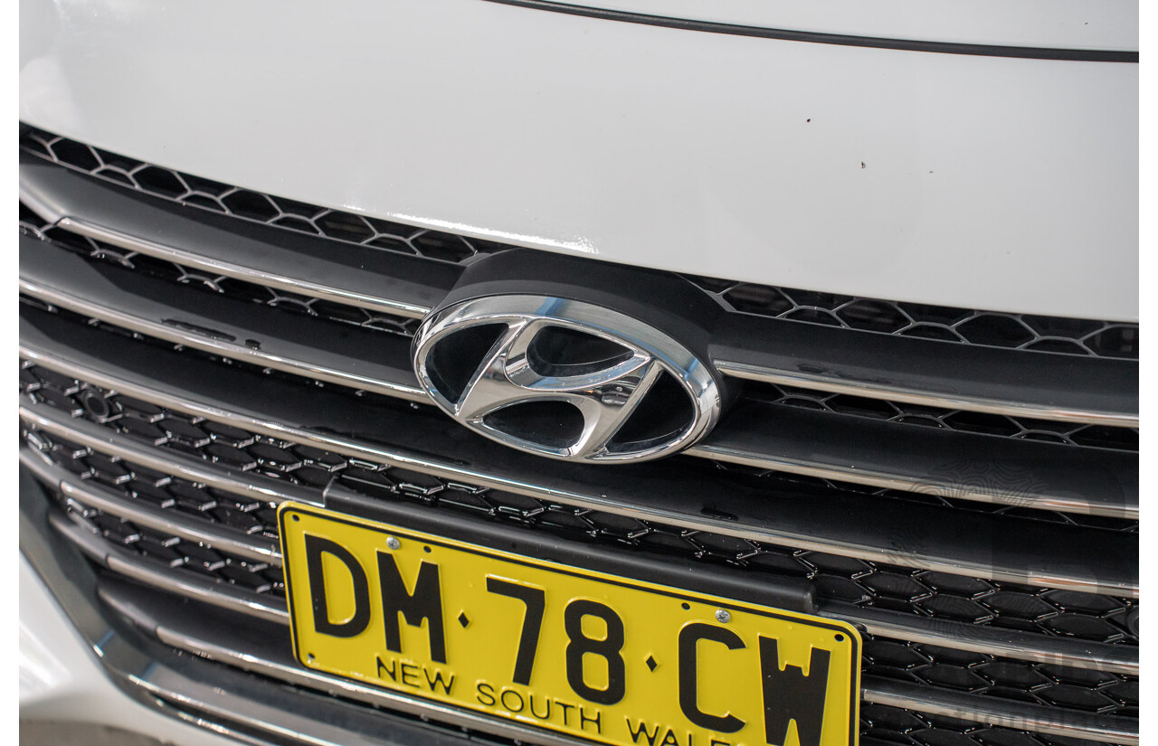 07/2017 Hyundai i40 Active Tourer (FWD) VF4 SERIES II MY17 4d Wagon Pure White Turbo Diesel 1.7L