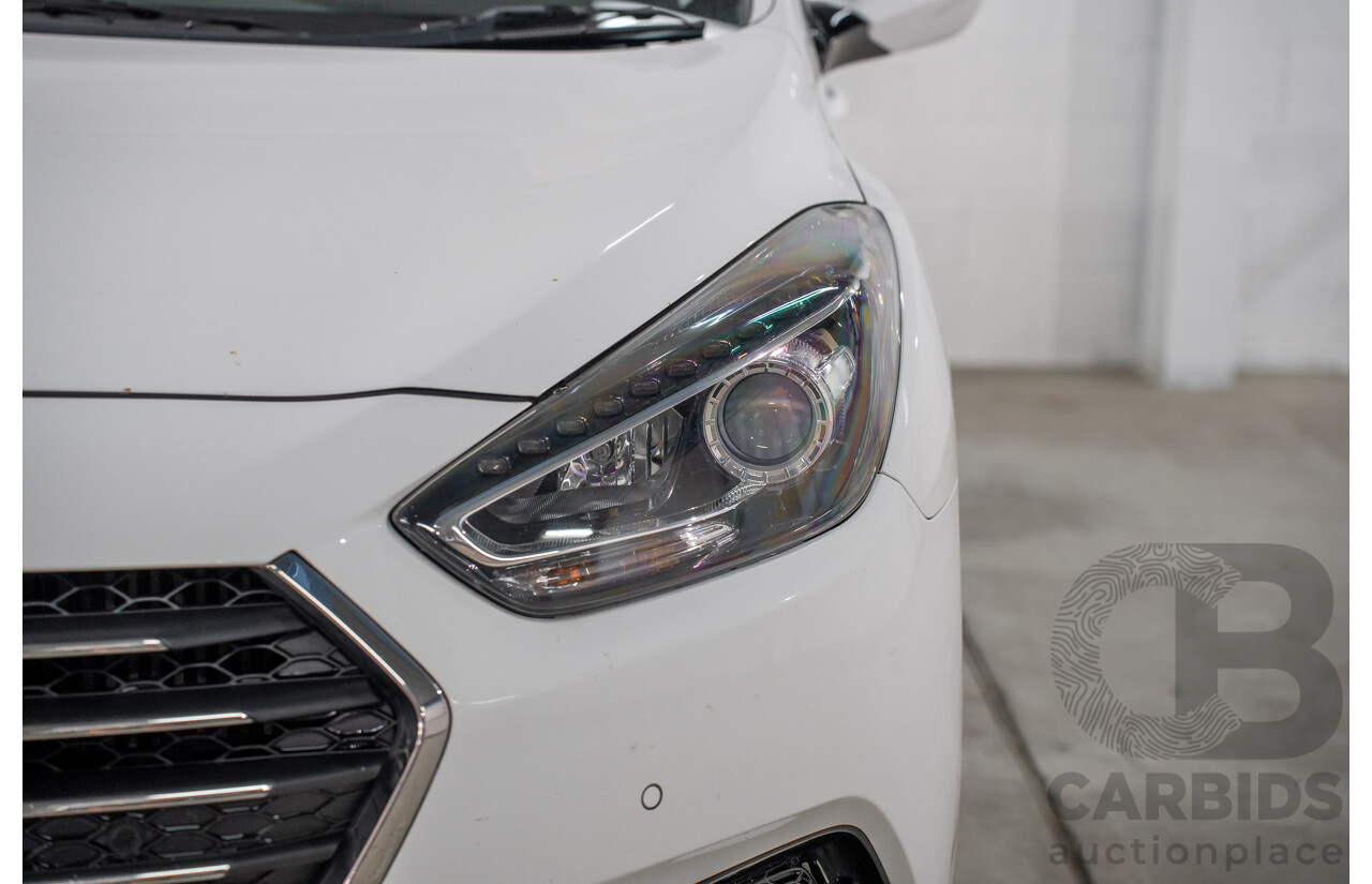 07/2017 Hyundai i40 Active Tourer (FWD) VF4 SERIES II MY17 4d Wagon Pure White Turbo Diesel 1.7L