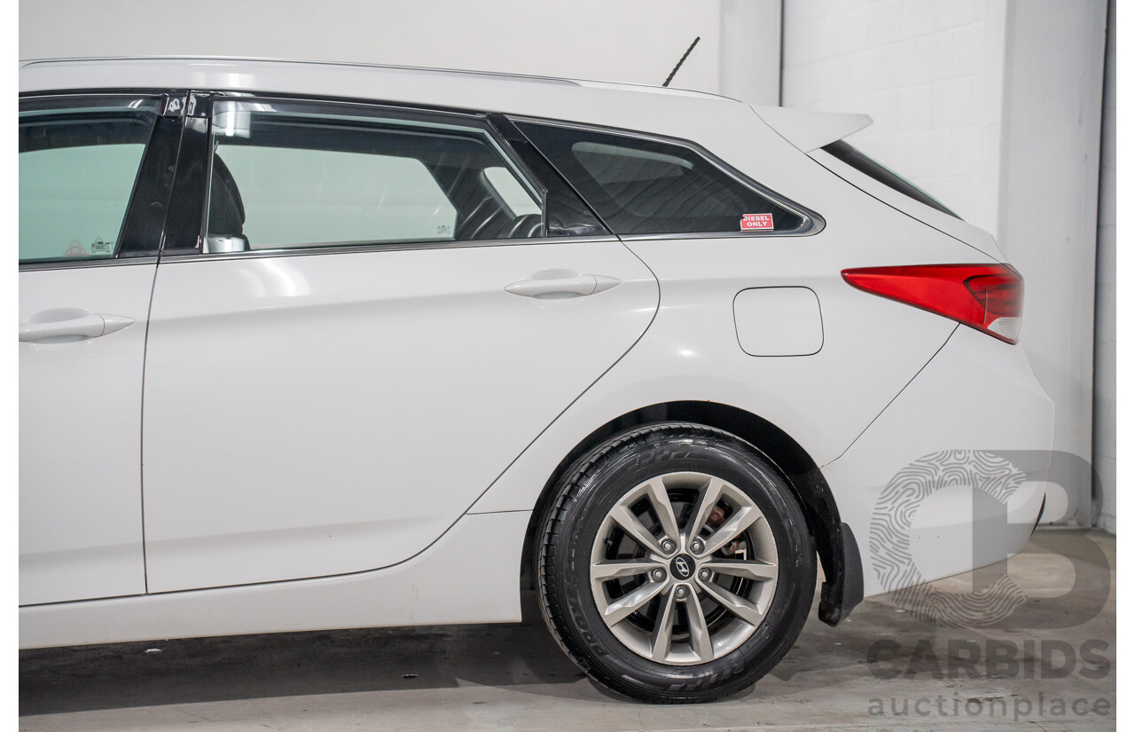 07/2017 Hyundai i40 Active Tourer (FWD) VF4 SERIES II MY17 4d Wagon Pure White Turbo Diesel 1.7L