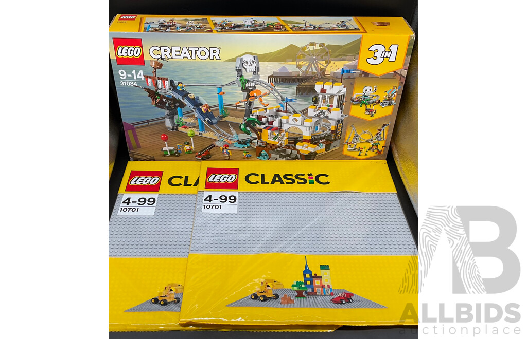 LEGO Creator Pirate Roller Coaster 31084, 2x LEGO Gray Baseplate 10701 - New Sealed in Box - Lot of 3