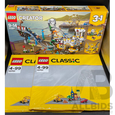 LEGO Creator Pirate Roller Coaster 31084, 2x LEGO Gray Baseplate 10701 - New Sealed in Box - Lot of 3