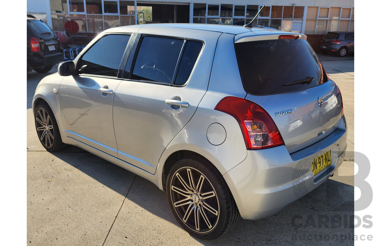 9/2009 Suzuki Swift  EZ 07 UPDATE 5d Hatchback Silver 1.5L
