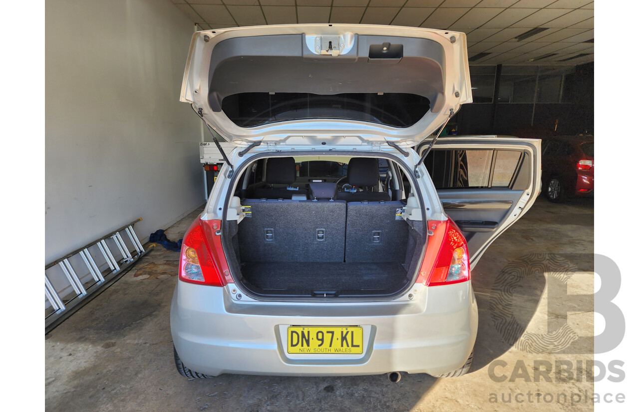 9/2009 Suzuki Swift  EZ 07 UPDATE 5d Hatchback Silver 1.5L