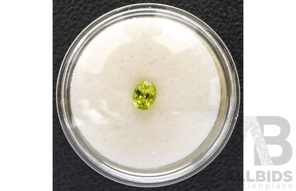 Peridot, Oval Cut Gemstone, 5mm X 4mm, 0.40ct
