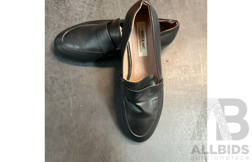 CHARLES&KEITH, MATT&NAT & Assorted Women Flats Size36 /37