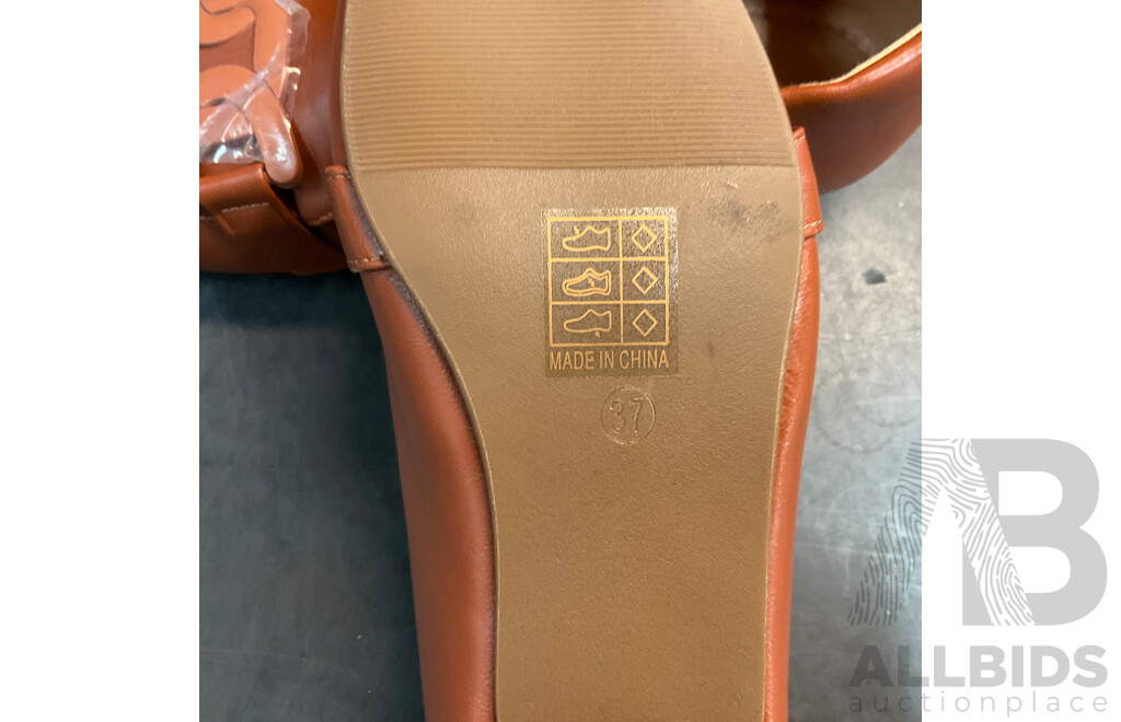 CHARLES&KEITH, MATT&NAT & Assorted Women Flats Size36 /37