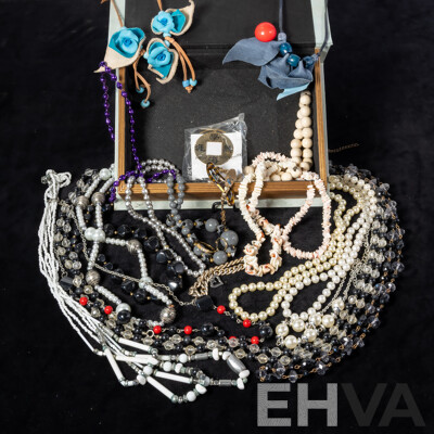 Collection of Vintage Jewellery in Book Style Trinket Box with Floral Motif