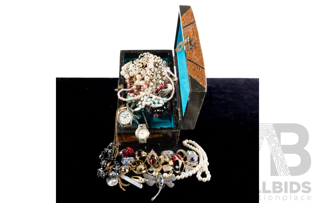 Vintage Carved Wooden Jewel Box with Sterling Silver Topaz Dragonfly Brooch & Other Assortment of Vintage Jewellery Items