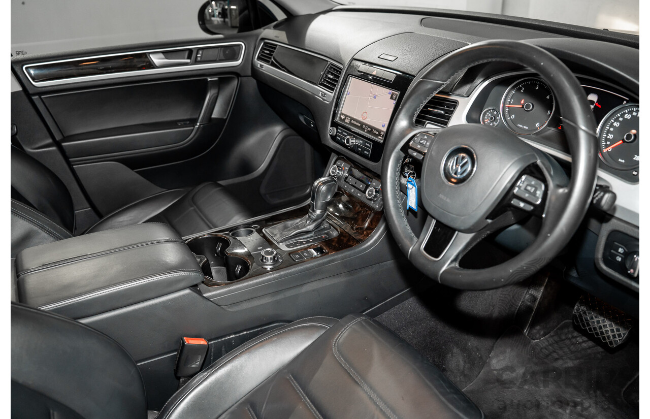 8/2012 Volkswagen Touareg V6 TDI 4Motion (AWD) 7P MY12 4d Wagon Deep Black Pearl Turbo Diesel V6 3.0L
