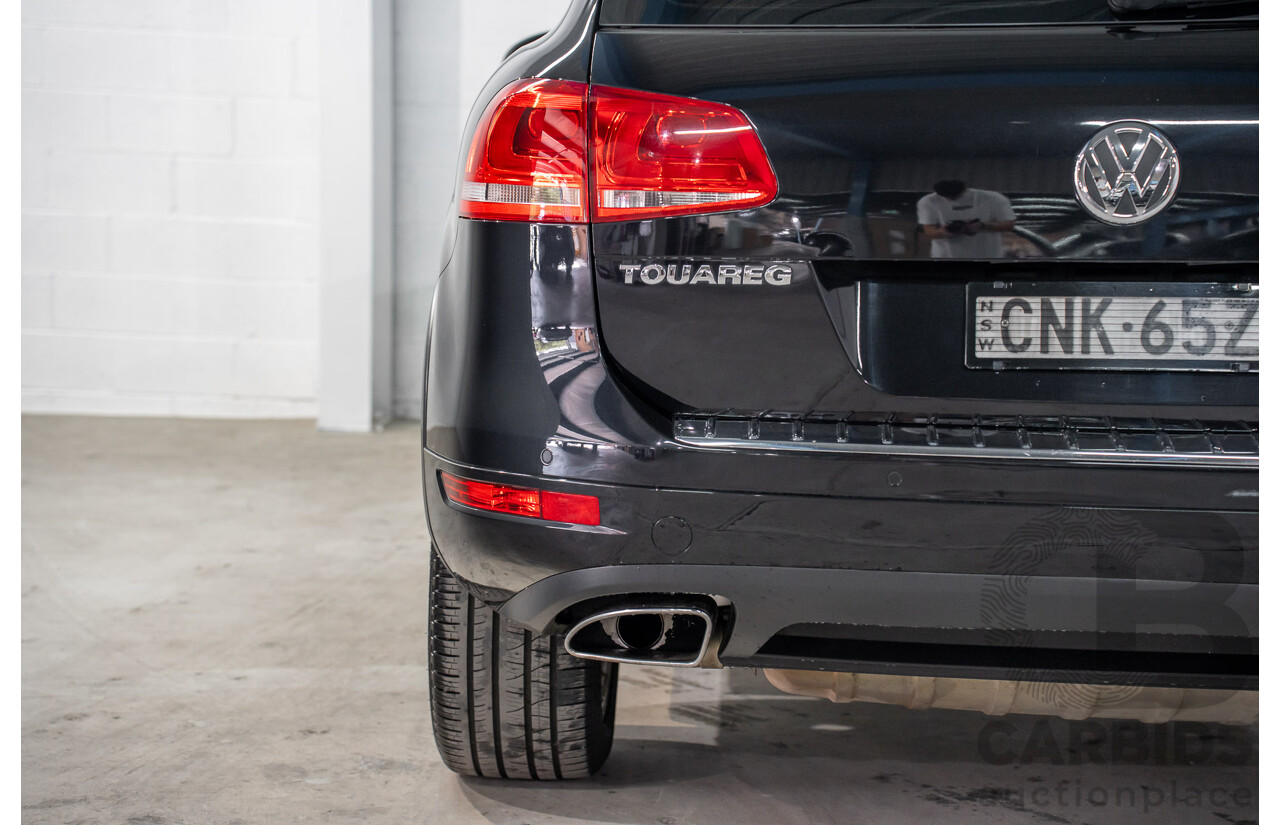 8/2012 Volkswagen Touareg V6 TDI 4xmotion 7P MY12 4d Wagon Deep Black Pearl Turbo Diesel V6 3.0L