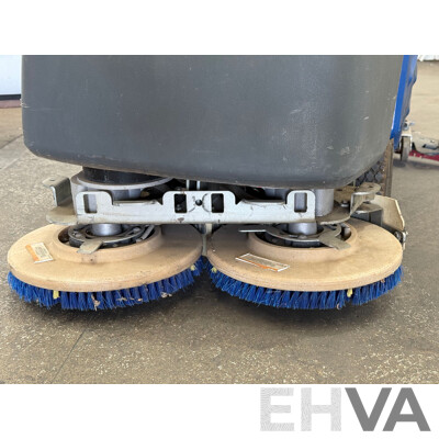 Windsor Saber Cutter SCE264 Walk Behind Floor Cleaner