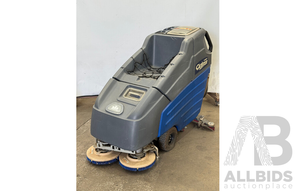 Windsor Saber Cutter SCE264 Walk Behind Floor Cleaner