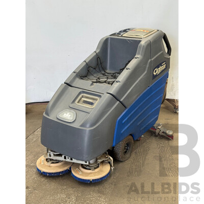 Windsor Saber Cutter SCE264 Walk Behind Floor Cleaner