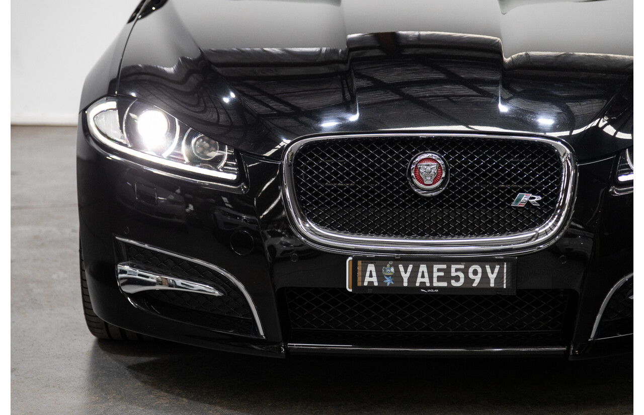 10/2014 Jaguar XF 2.0 Luxury MY15 4d Sedan Ultimate Black Metallic Turbo 2.0L