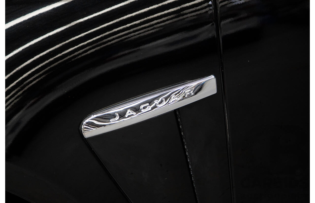 10/2014 Jaguar XF 2.0 Luxury MY15 4d Sedan Ultimate Black Metallic Turbo 2.0L