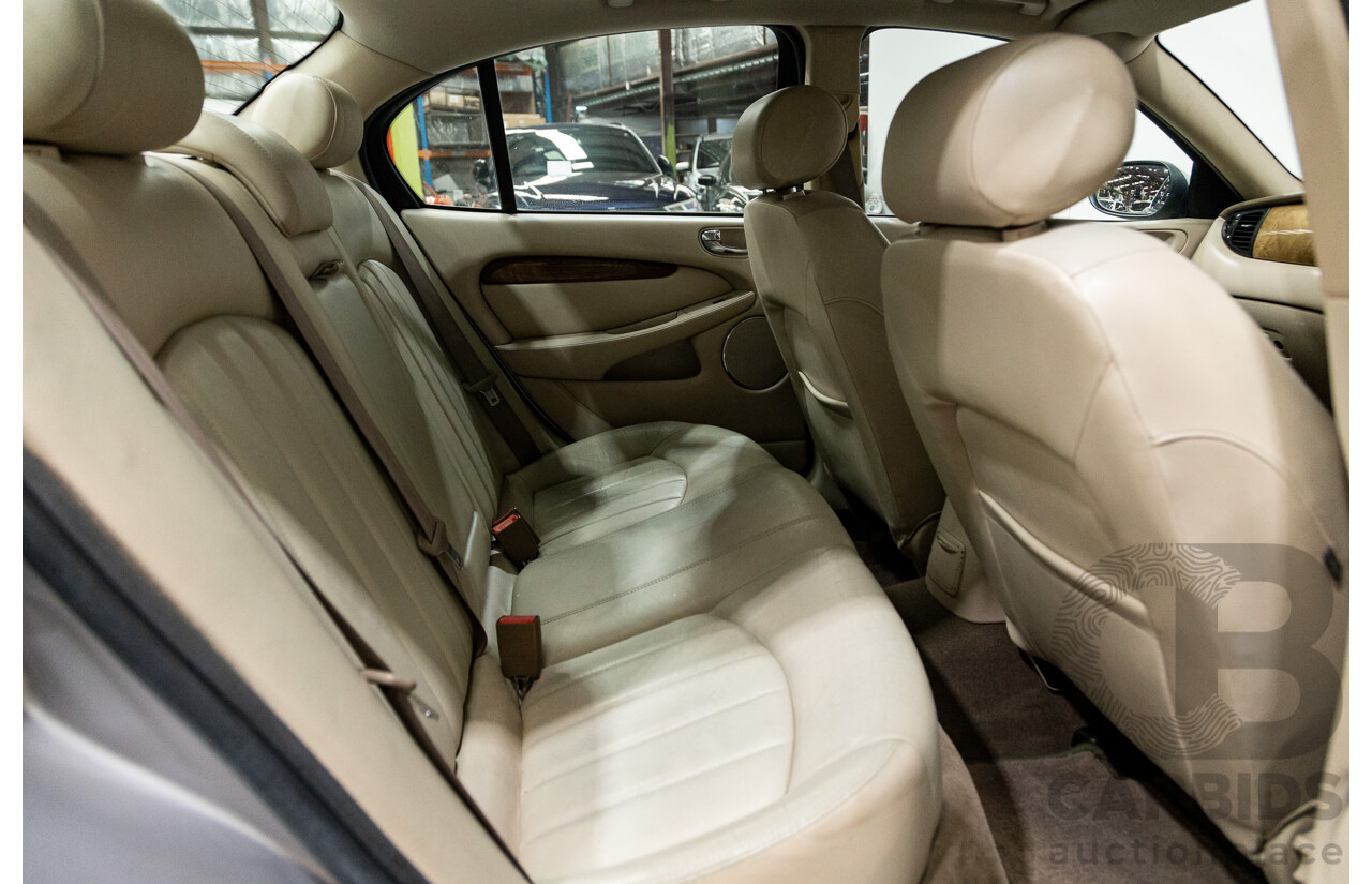 9/2002 Jaguar X Type SE (AWD) 4d Sedan Silver 2.5L