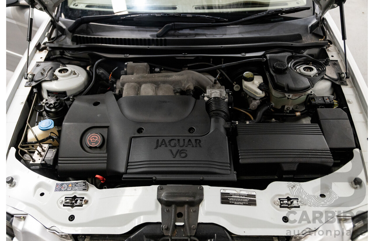 9/2002 Jaguar X Type SE (AWD) 4d Sedan Silver 2.5L