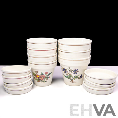 Collection Seven Villeroy & Boch Ceramic Flower Pots in Two Sizes with Underplates