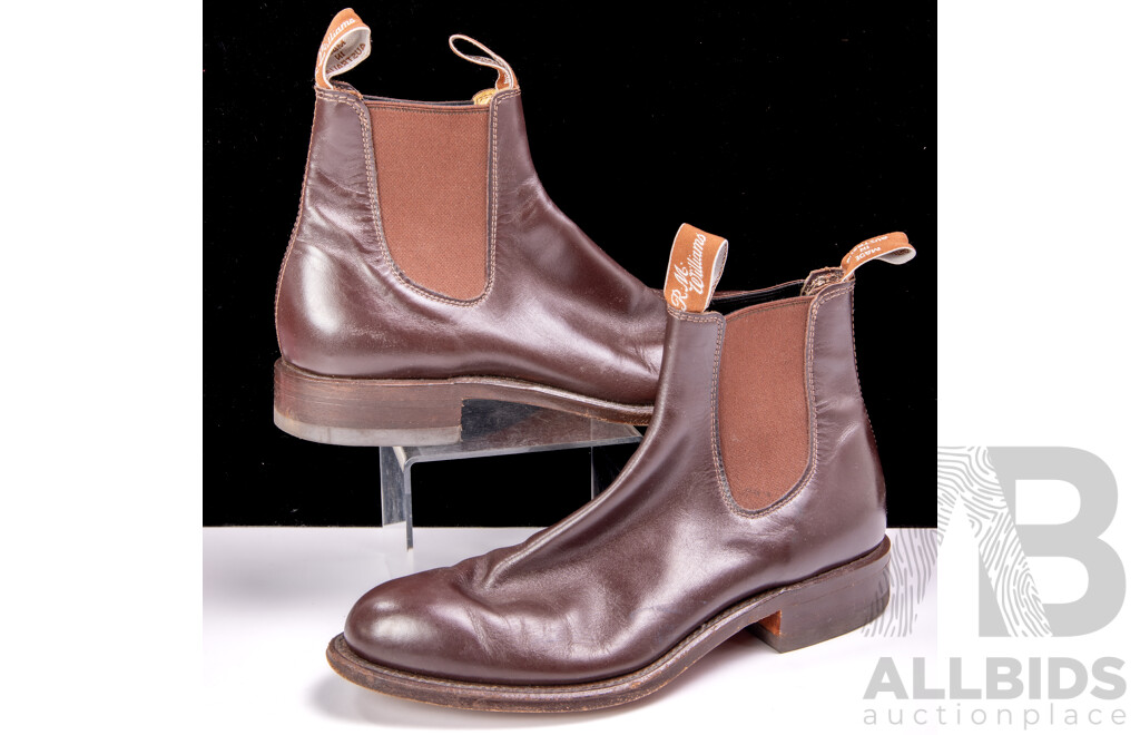 Pair Australian R M Williams Leather Boots, Size 7E