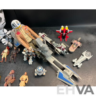 Assorted STAR WARS Action Figures  - Lot of 32