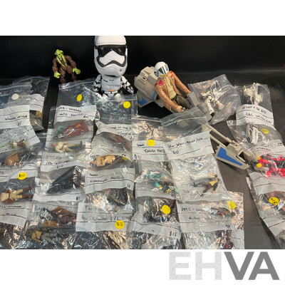 Assorted STAR WARS Action Figures  - Lot of 32