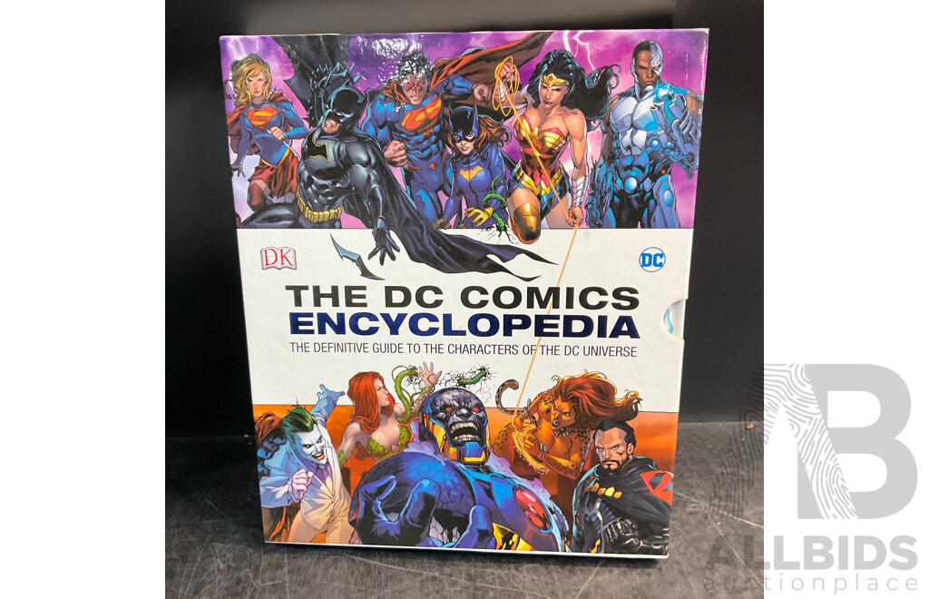 Collection of Comic Book & Book Included KNULL, IRON MAN and More - Lot of 25