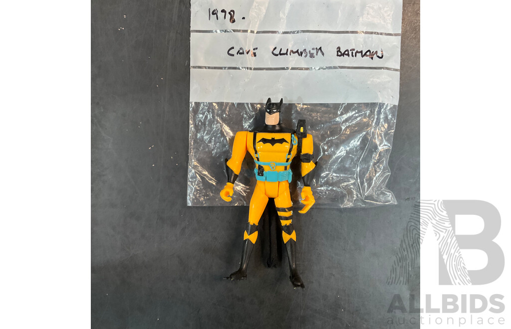 BATMAN Collectible Firures & Cards