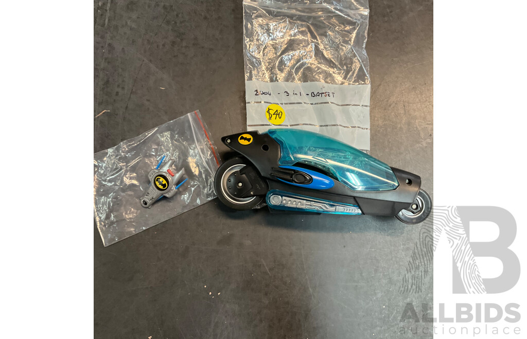 BATMAN Collectible Firures & Cards