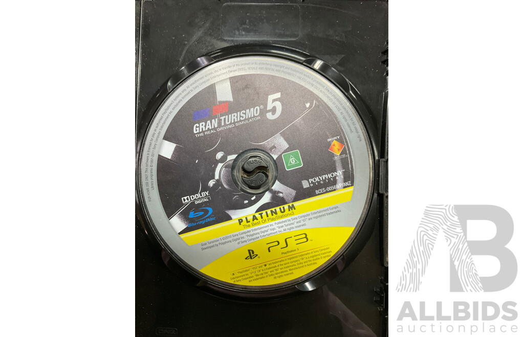 Sony Playstation Classic (SCPH-7002), Games (2x), Controllers (9x) and Cables