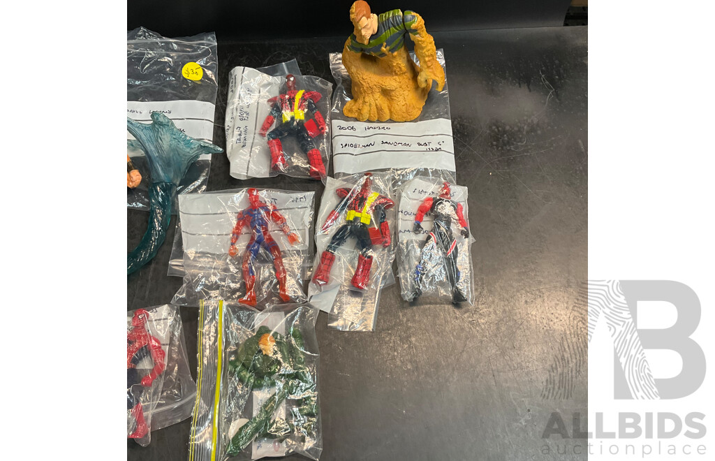 Vintage Collection of Action Figure Included Spider Man, Marvel, Justice League & More