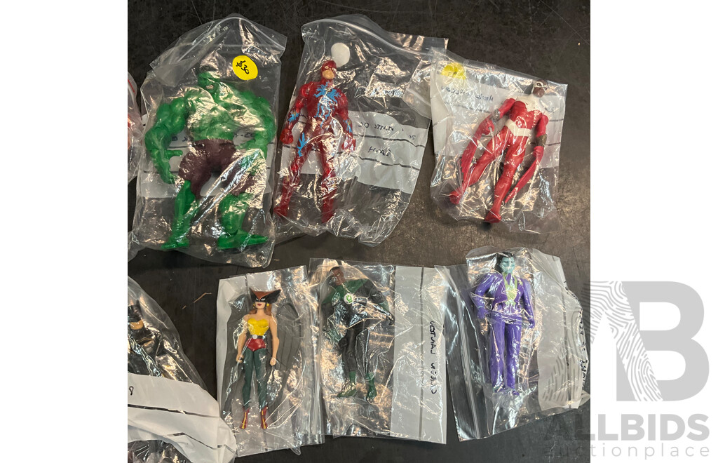 Vintage Collection of Action Figure Included Spider Man, Marvel, Justice League & More
