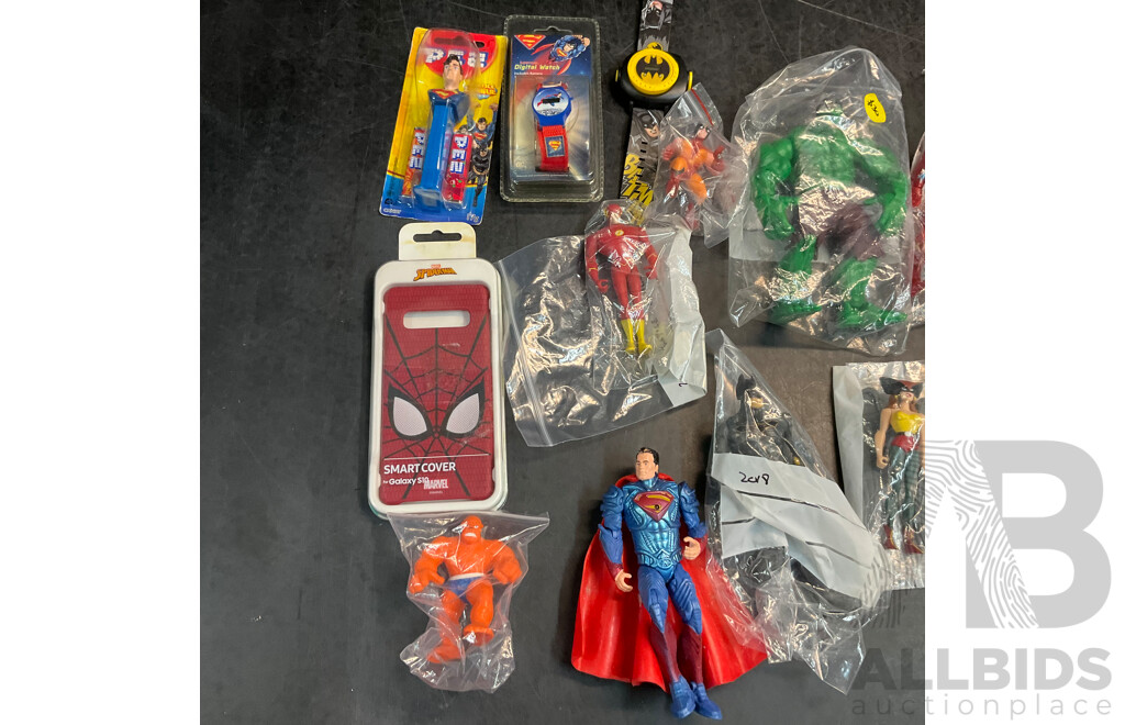 Vintage Collection of Action Figure Included Spider Man, Marvel, Justice League & More