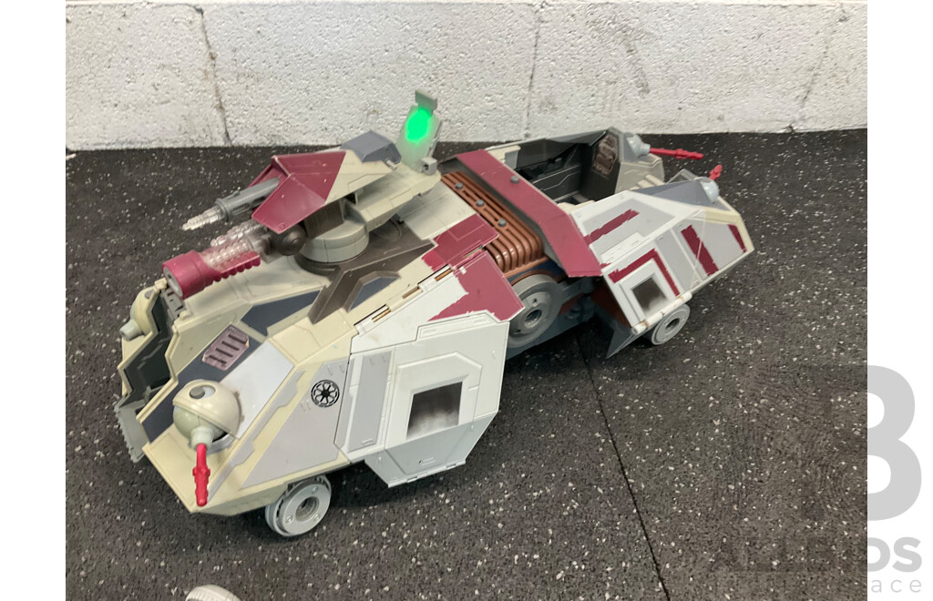 Assorted STAR WARS Action Figures - AT-TE Walker 2008 Hasbro, the Clone Wars AT-TE Walker  - Lot of 3