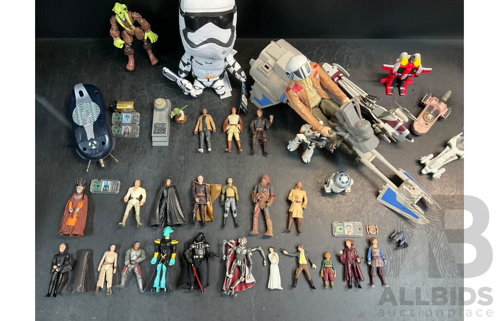 Assorted STAR WARS Action Figures  - Lot of 32