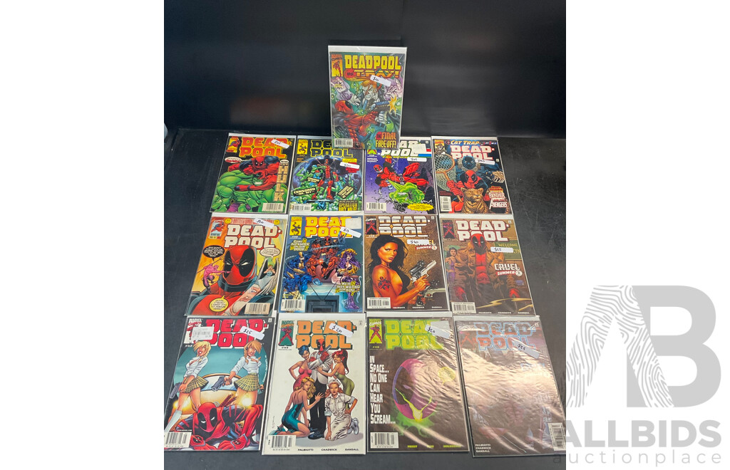 Collection of DEAD POOL Comic Book - Lot of 13