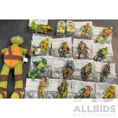 Collection of NINJA TURTLES Action Figure