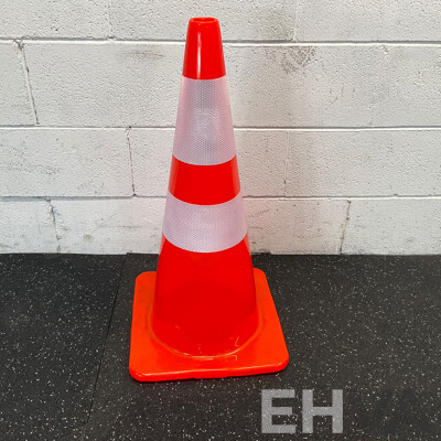 Traffic Cone with Reflective Band 700mm - Lot of 26