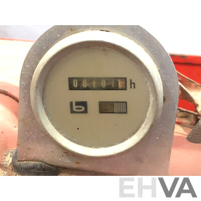 Davey 8HP Four Stroke Self Prime Firefighting Water Pump and Hoses