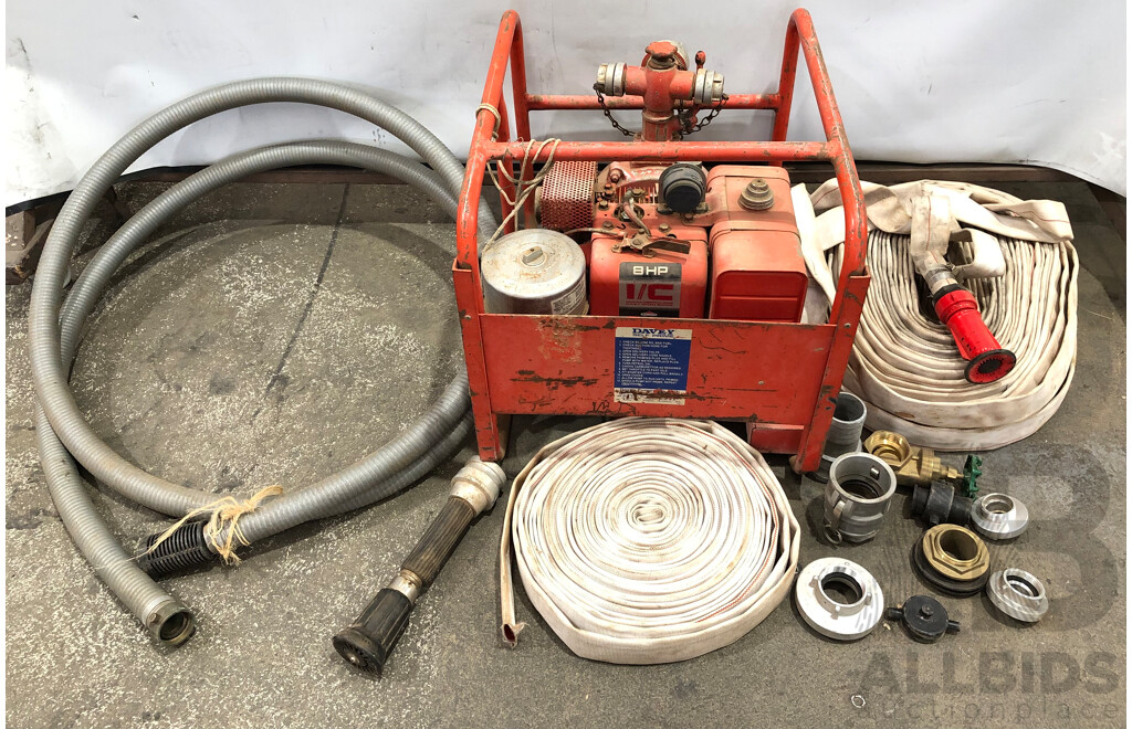 Davey 8HP Four Stroke Self Prime Firefighting Water Pump and Hoses