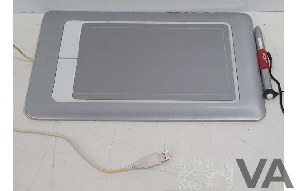 Wacom (CTH-661/S) Bamboo Fun Graphics Tablet
