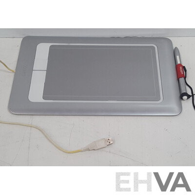 Wacom (CTH-661/S) Bamboo Fun Graphics Tablet