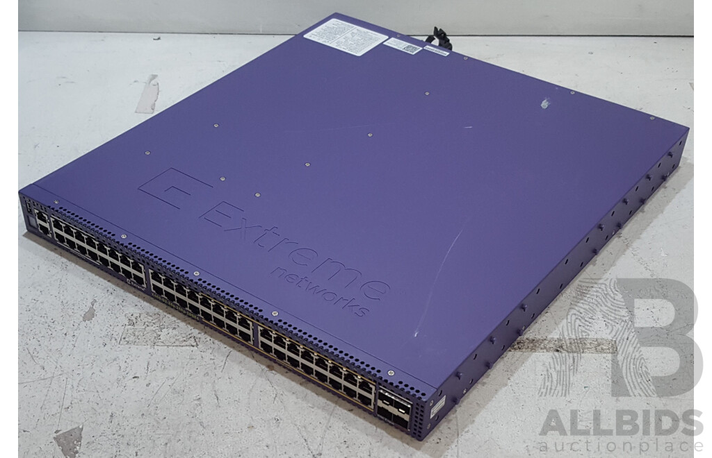 Extreme Networks (X460-G2-24p-24hp-10GE4) 48-Port Gigabit PoE+ Switch